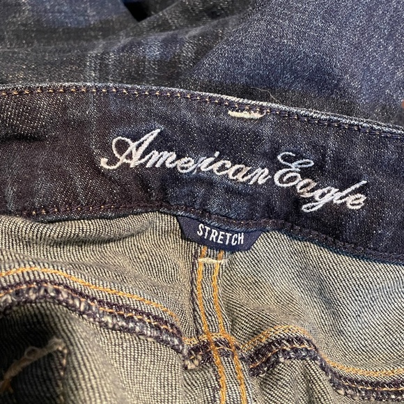 American Eagle like new ! Jeans with sequins on pockets. Size 14 - Picture 2 of 6